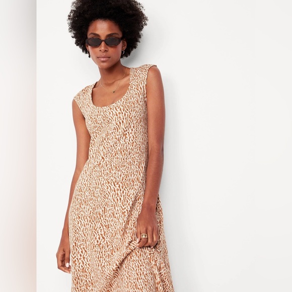 Old Navy Fit & Flare MIDI Dress Scoop Neck Women S Neutral Cheetah - Picture 3 of 8